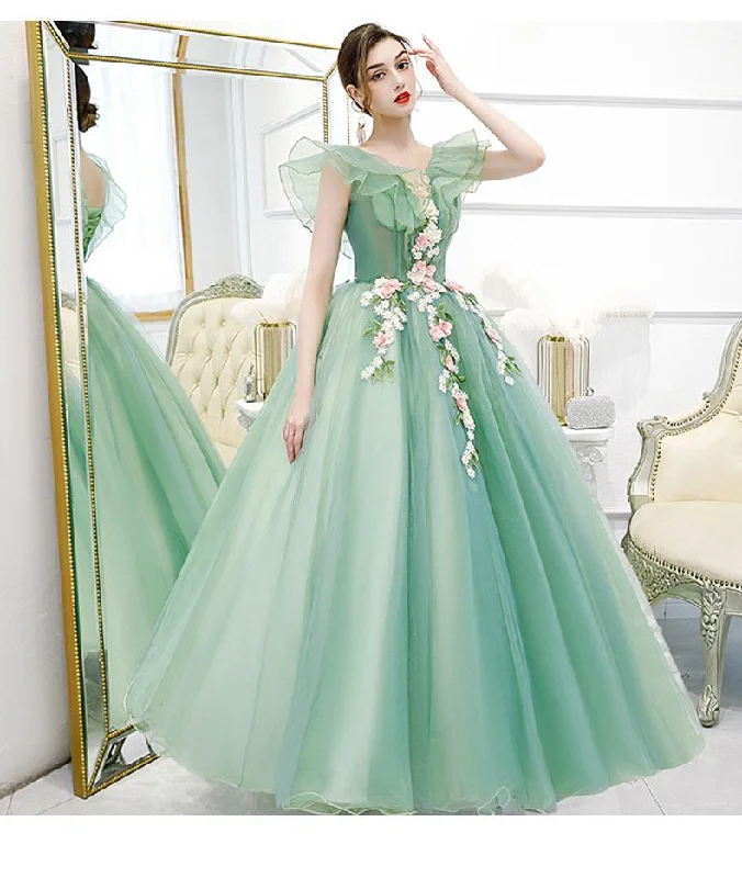 Women's Clothing For Everyday Wear Stunning Off The Shoulder Ball Gown Quinceanera Dresses Tulle 3D Flowers Prom Dresses