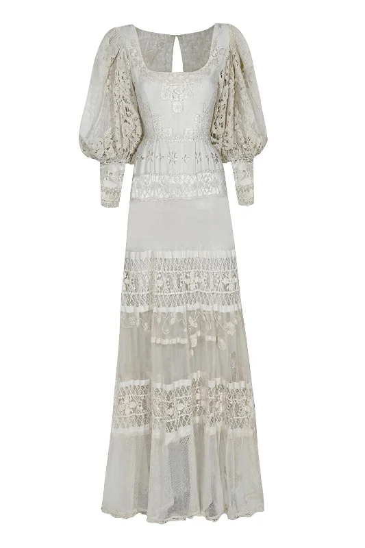 Elegant Women's Attire 1920s Ivory Handmade Lace Gown with Puffball Sleeves