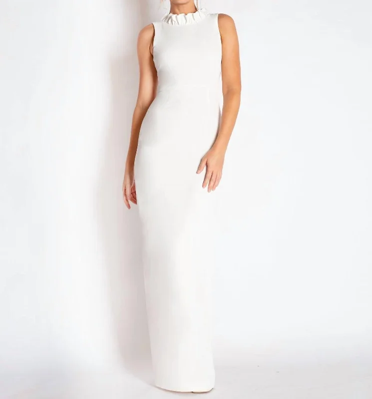 Women's Comfortable Garments The Alexandria Gown Ii In Ivory