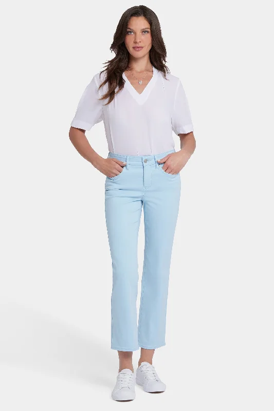 Women's Weekend Outfit Marilyn Straight Ankle Jeans In Petite - Aquatic