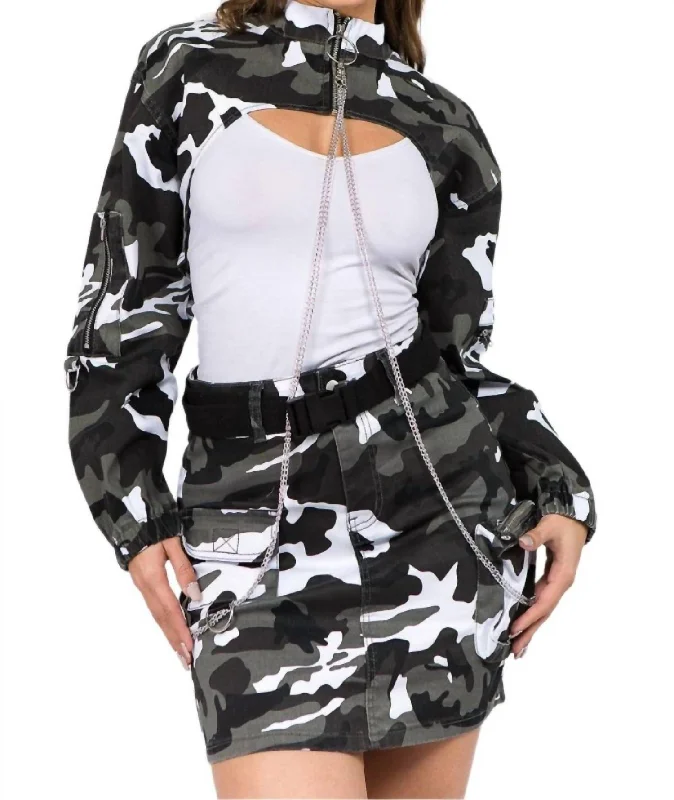 Women's Trendy Activewear Apparel Edgy Camo Cropped Jacket With Chains In City Camo