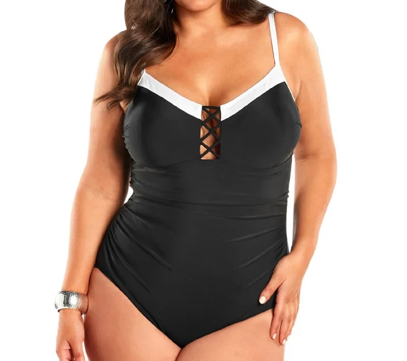 Weekend Sale Plus Size Mykonos One Piece Swimsuit In Black And White